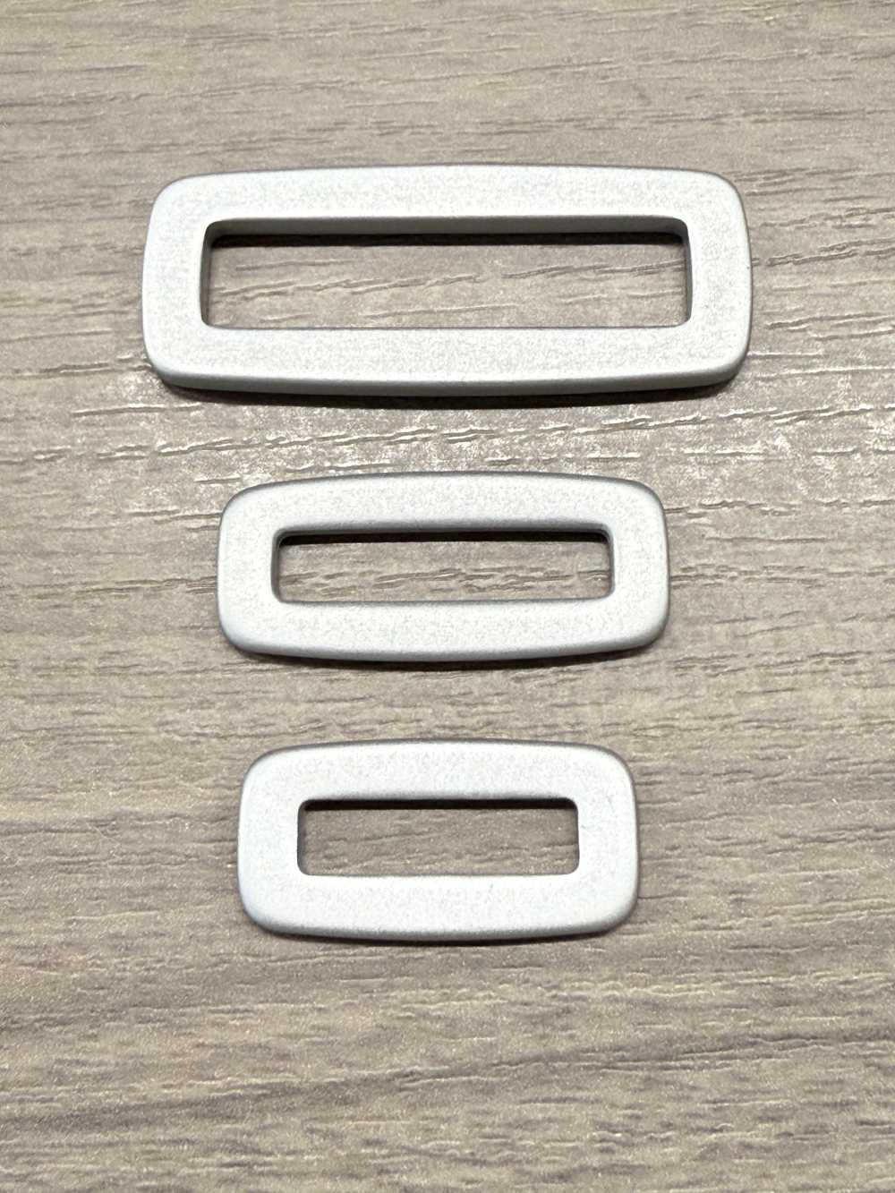 HH035 Boucle Carrée D'Altica[Boucles Et Anneau]