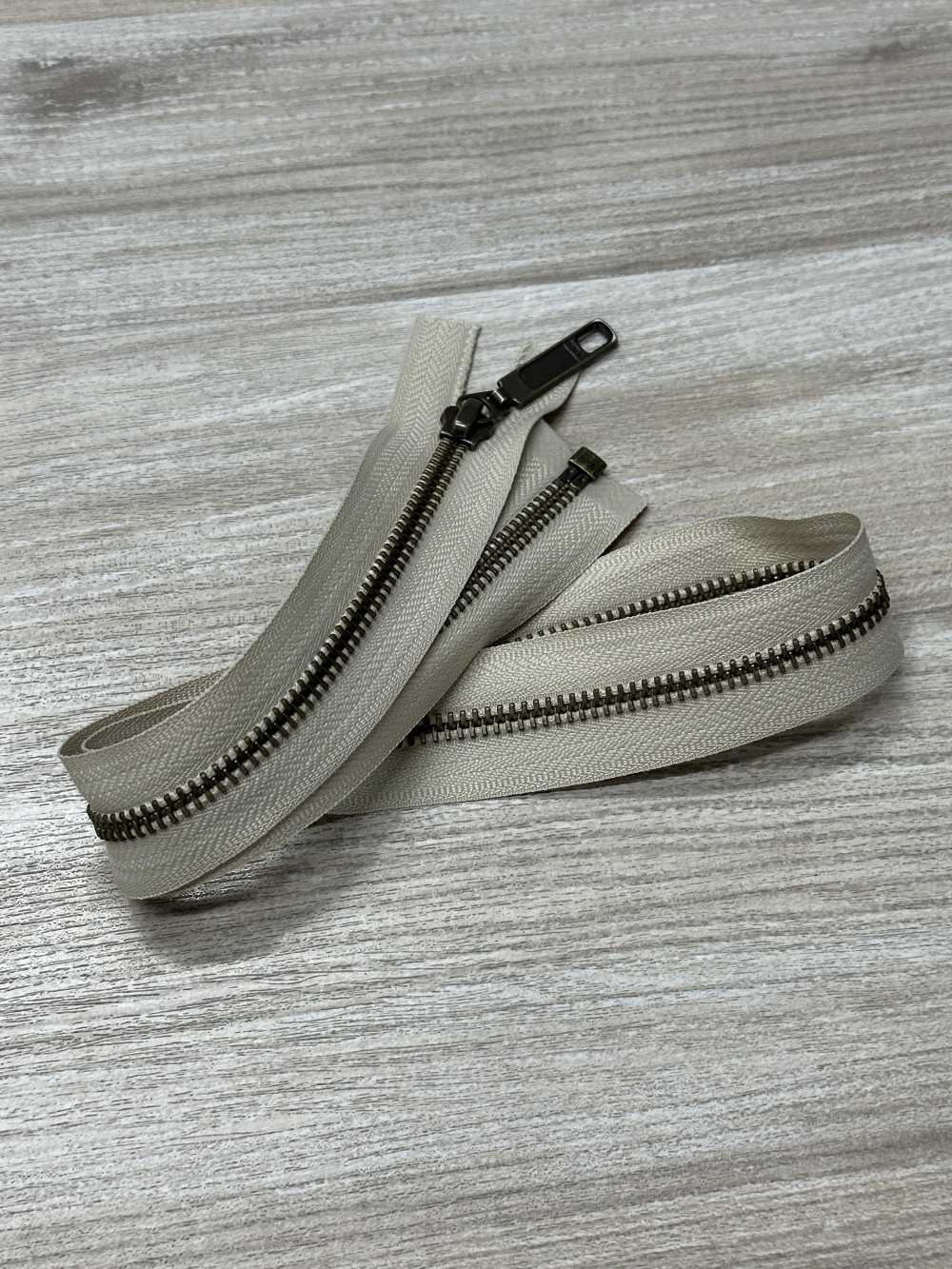 5RGKBOR-OUTLET Fermeture éclair En Métal Taille 5, Or Antique, Ouverte YKK