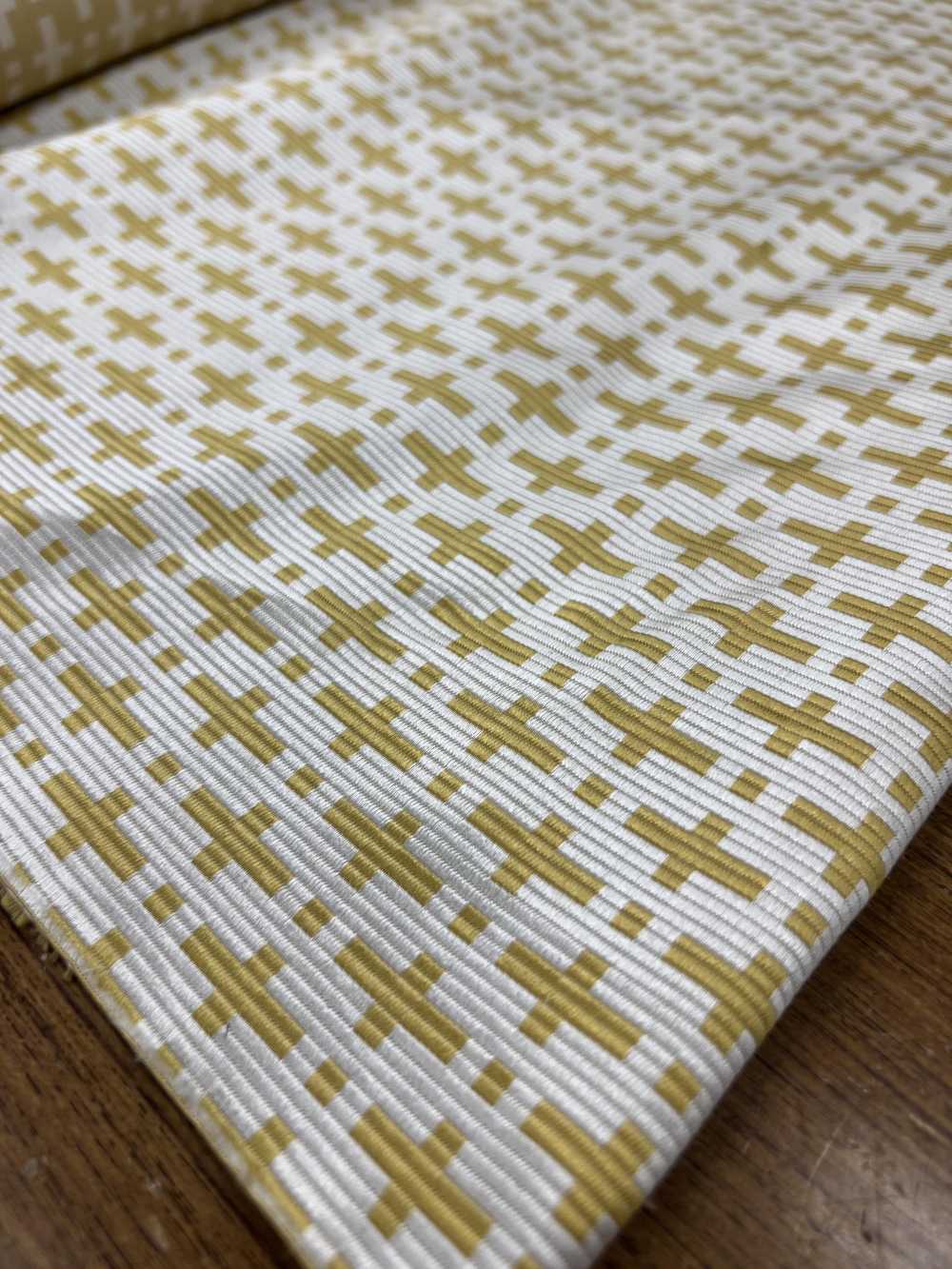 AI-15 Jacquard De Soie Motif Géométrique Blanc Cassé [outlet][Textile] Yamamoto(EXCY)