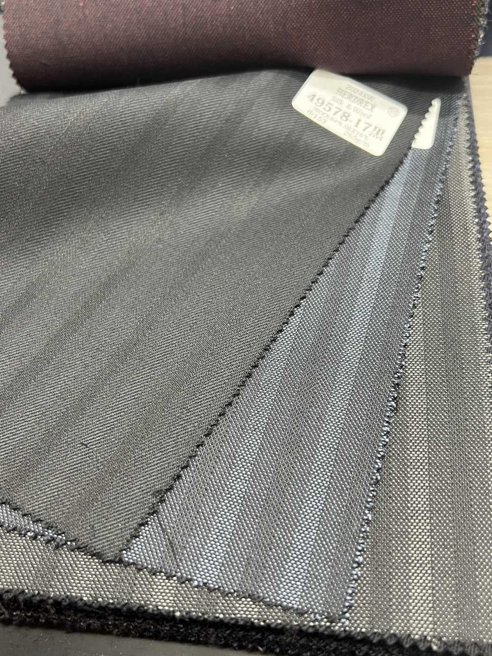 49578 Chambray Entrelacé En Soie Et Laine, Rayures Alternées Toutes Saisons[Textile] Kunishima Co., Ltd.