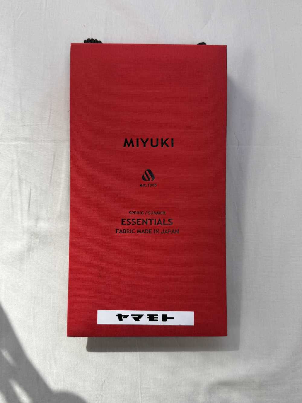 Catalogue De La Collection Originale MIYUKI Automne/Hiver 2026[Carte D'échantillon] Filatures De Laine Miyuki