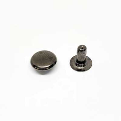 カシメ中 Pied simple moyen pour casquettes et fermeture sur montant