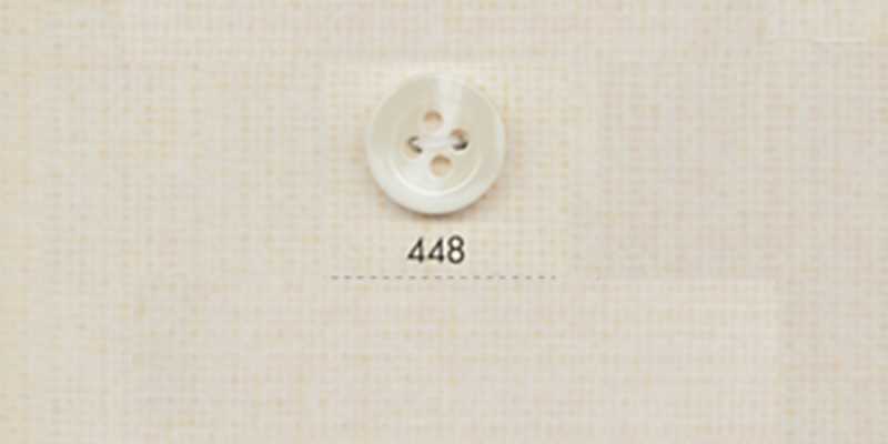 448 DAIYA BUTTONS Bouton en polyester style corne de buffle à quatre trous (blanc)