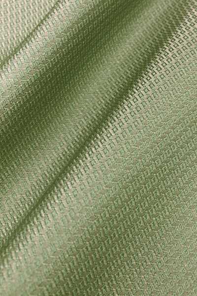 J660-10925 Tissu en soie italien à motif losange