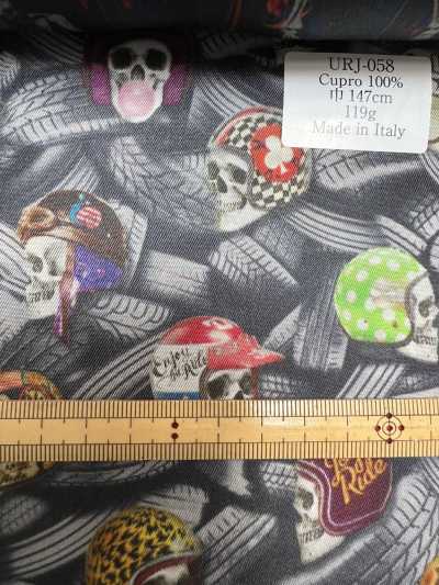 URJ-058 Fabriqué en Italie, doublure imprimée 100 % cupro, motif tête de mort