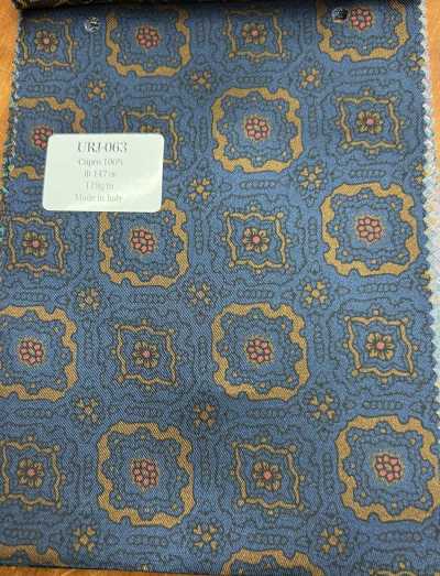 URJ-063 Doublure imprimée en cupro 100 %, fabriquée en Italie, base bleu marine, accent marron