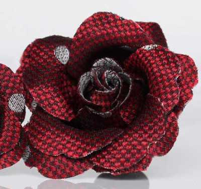 BTA-600 Boutonnière jacquard en soie fabriquée au Japon, motif à pois, rouge